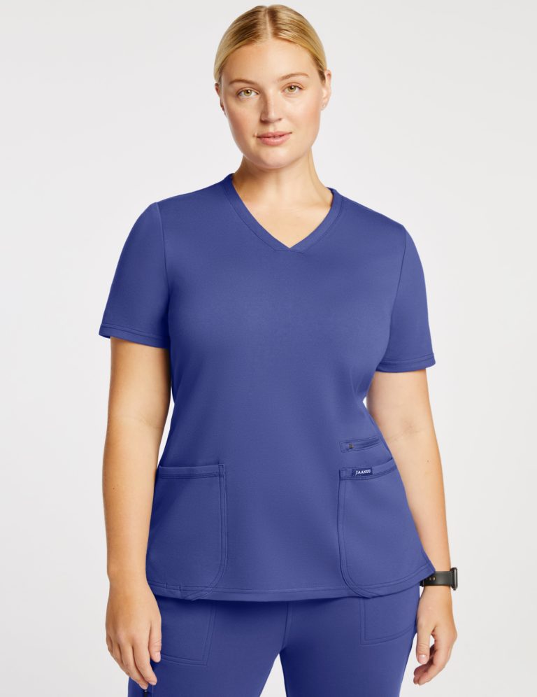 Our 6 Best Scrubs For Plus-Size Medical Workers