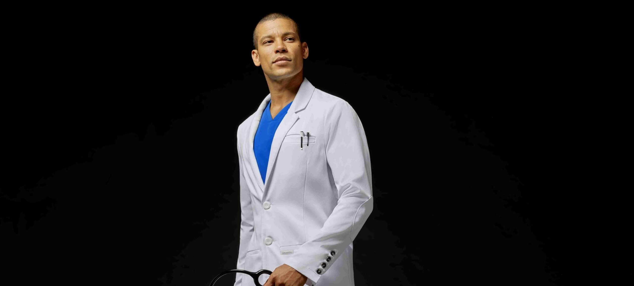 Hospital Uniforms - Surgeon Gowns, Scrub Suits, Lab Coats