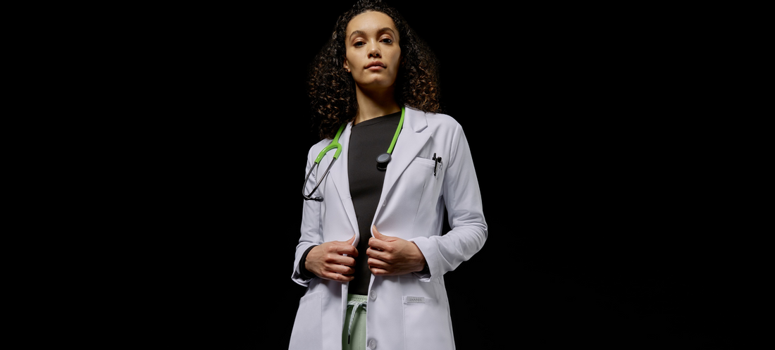 Woman-wearing-lab-coat.png