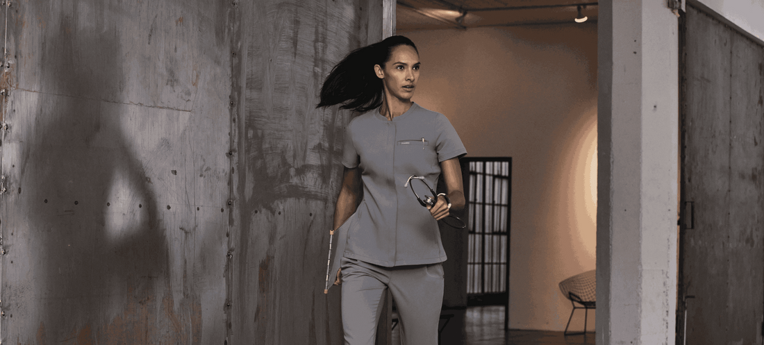 nurse-wearing-grey-full-zip-top-scrubs.png