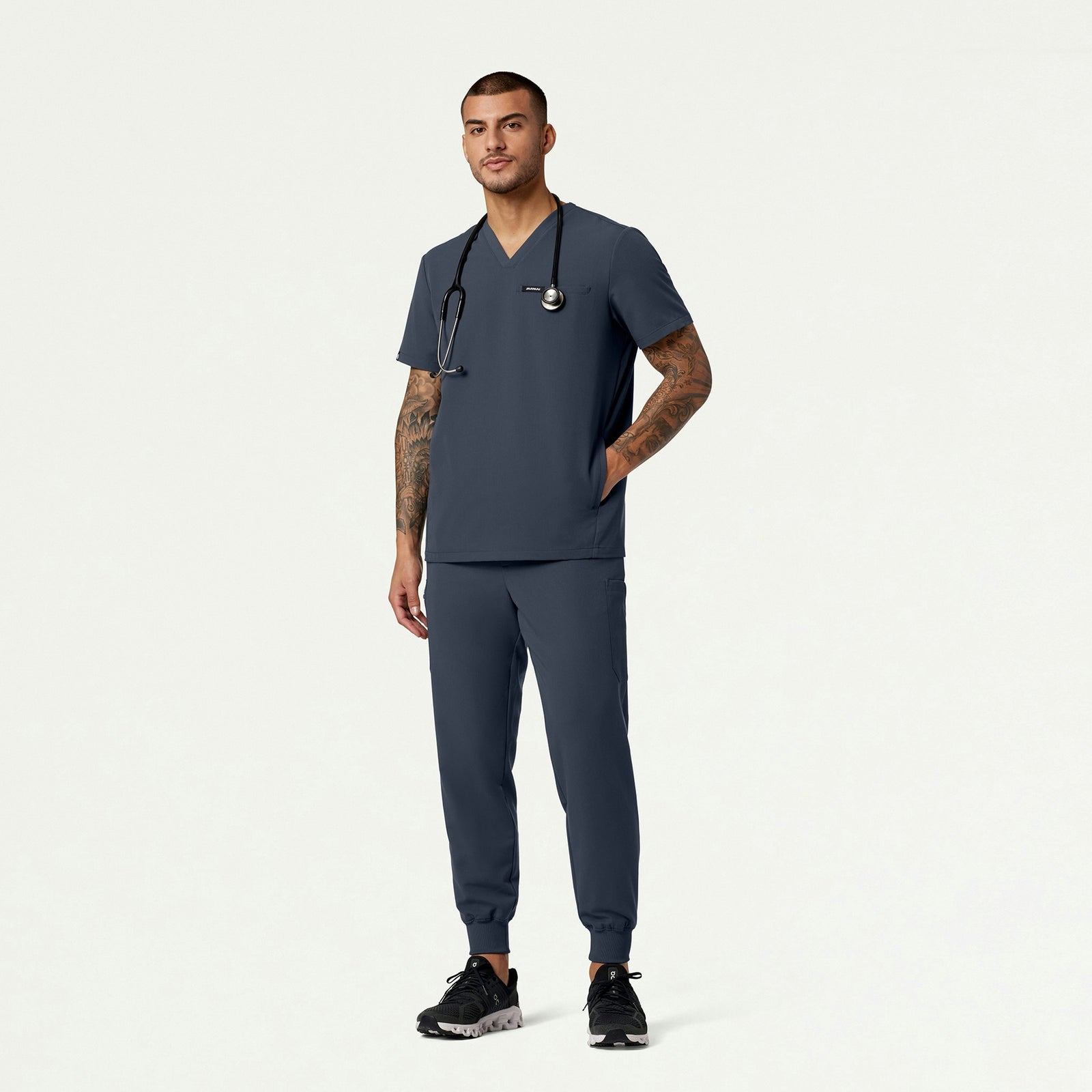 Platt 3-Pocket Scrub Top - Carbon Gray - MEN'S TOPS - Jaanuu