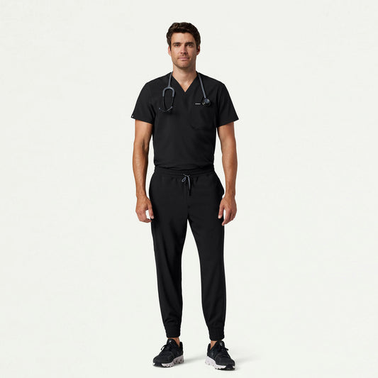 The Atmos Essential Scrub Set - Black