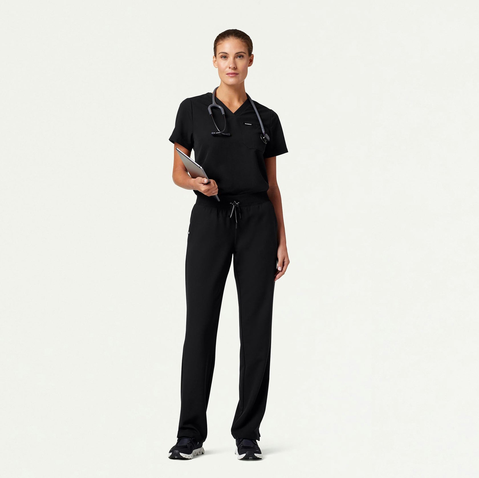 Rhena Essential 1-Pocket Scrub Top - Black - WOMEN'S TOPS - Jaanuu