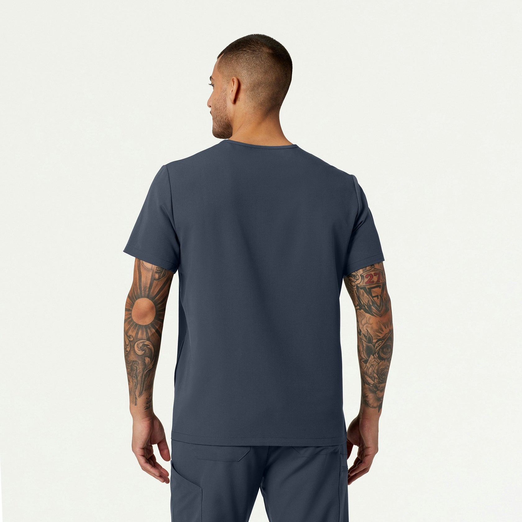 Platt 3-Pocket Scrub Top - Carbon Gray - MEN'S TOPS - Jaanuu