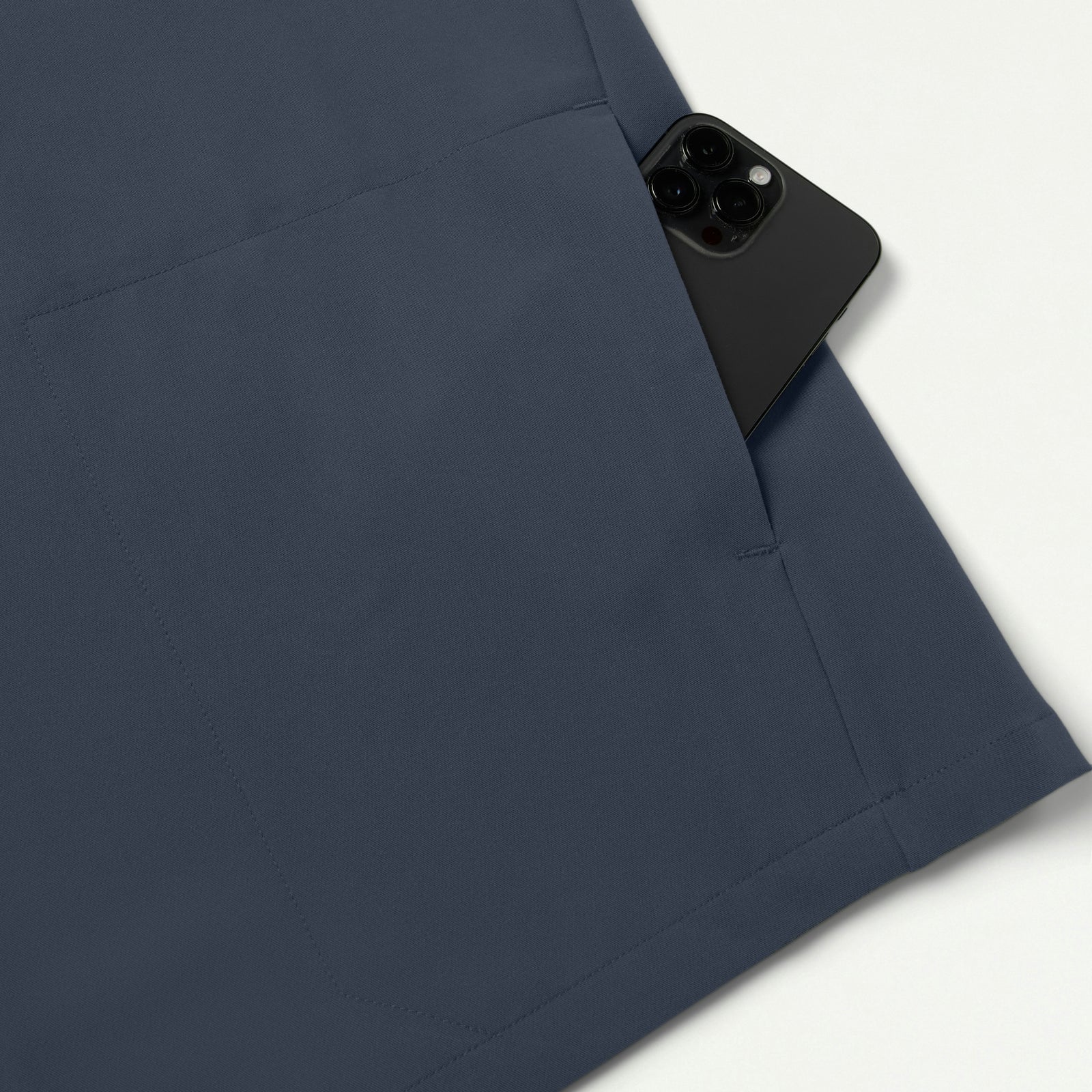 Bron 3-Pocket Scrub Top - Carbon Gray - MEN'S TOPS - Jaanuu