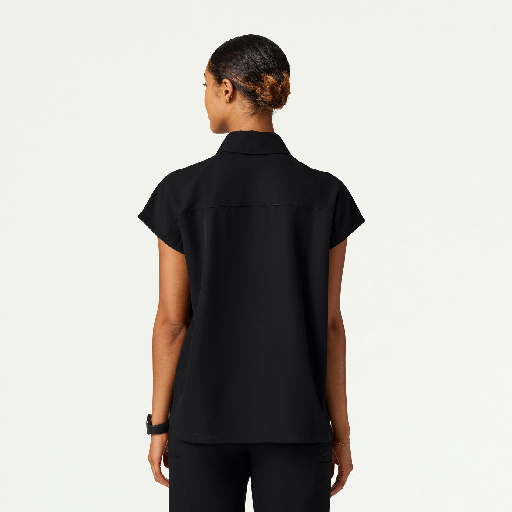 Acta Oversized 2-Pocket Scrub Top - Black - WOMEN'S TOPS - Jaanuu